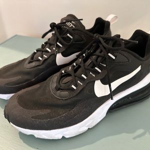 Women’s Nike Air Max React 270 9.5